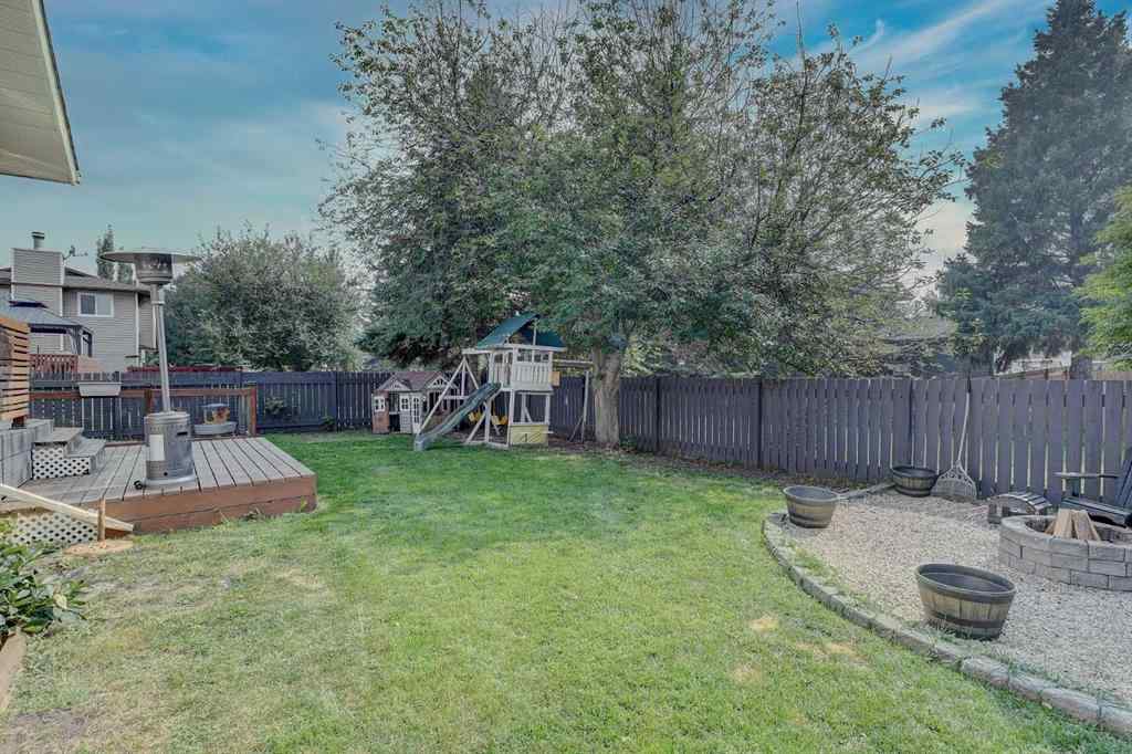 MLS® A2252803 - 9717 73 Avenue  in South Patterson Place Grande Prairie, Residential