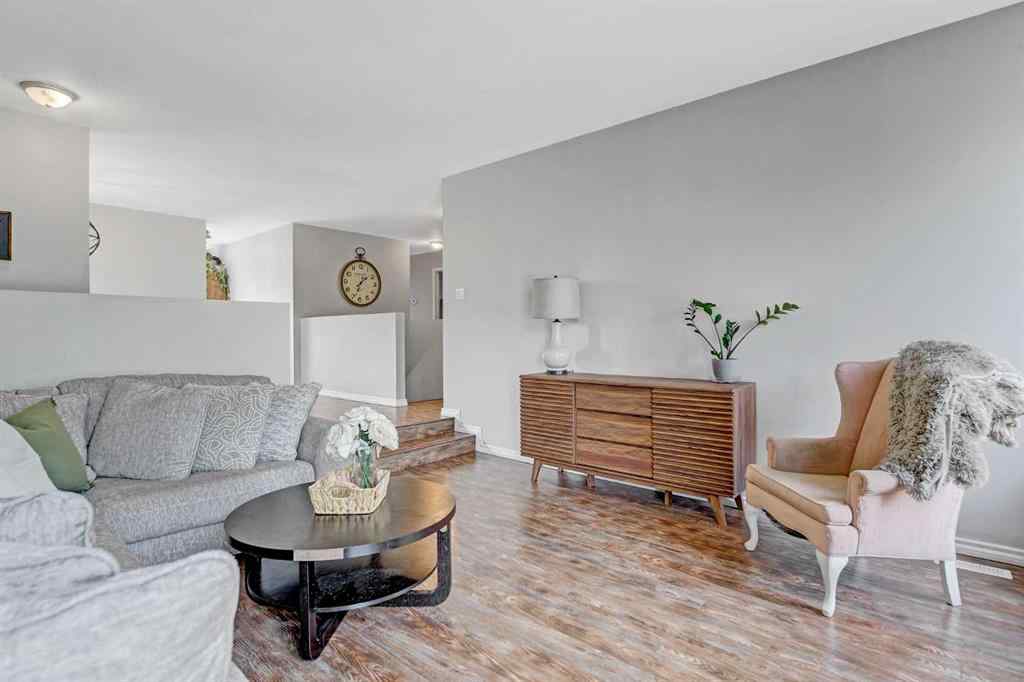 MLS® A2252803 - 9717 73 Avenue  in South Patterson Place Grande Prairie, Residential