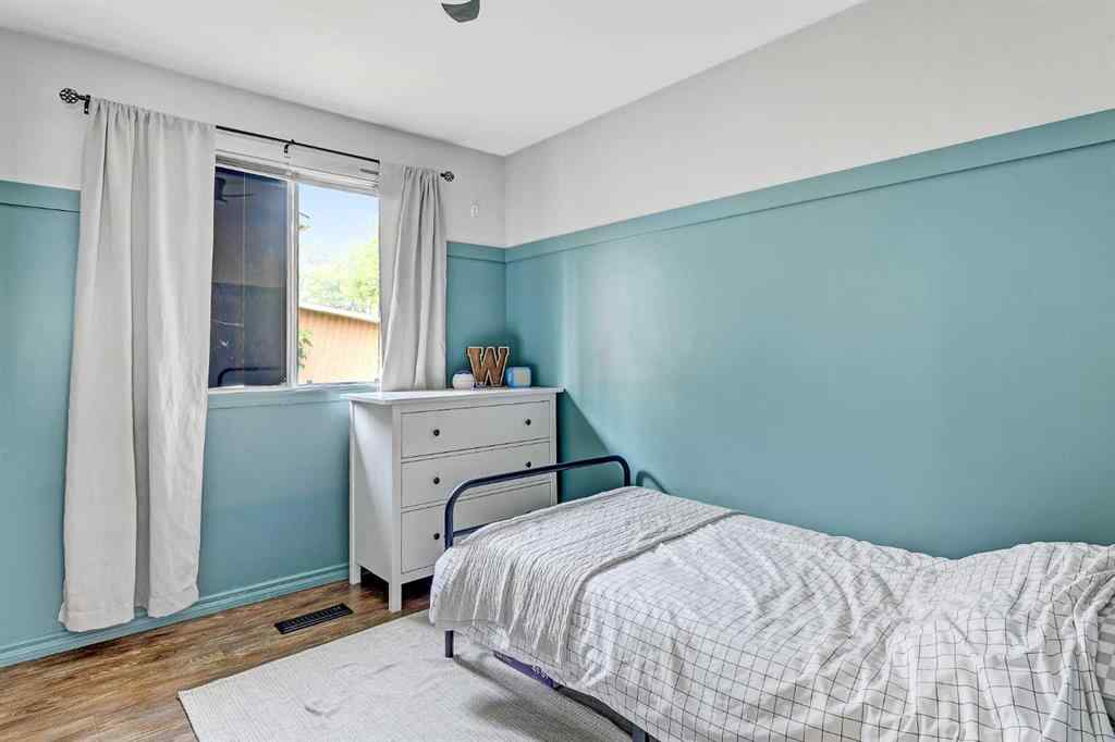MLS® A2252803 - 9717 73 Avenue  in South Patterson Place Grande Prairie, Residential