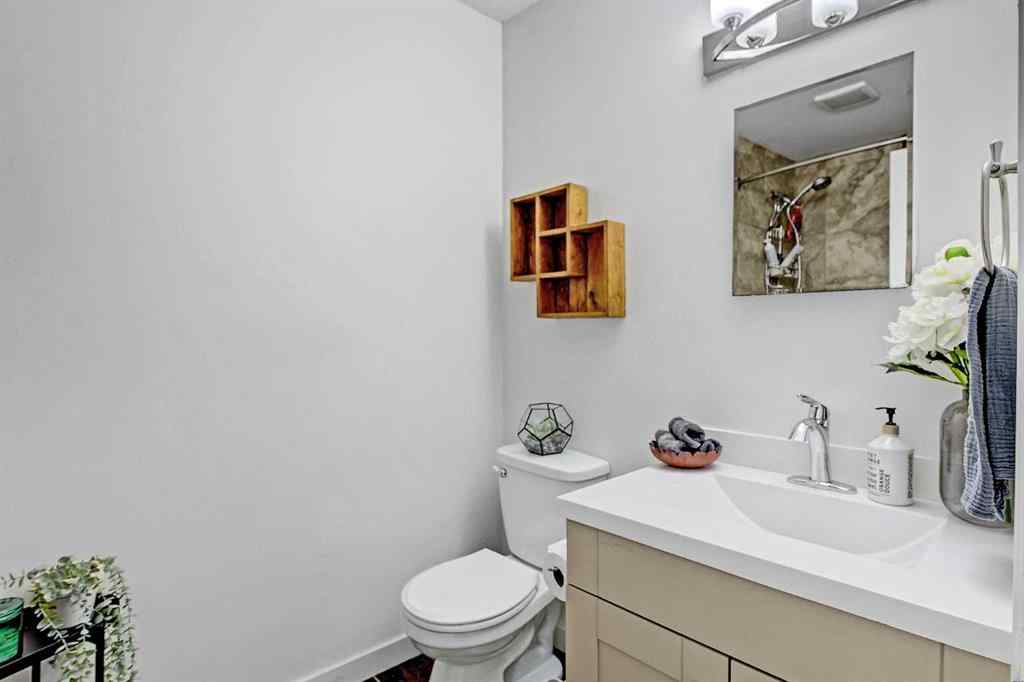 MLS® A2252803 - 9717 73 Avenue  in South Patterson Place Grande Prairie, Residential