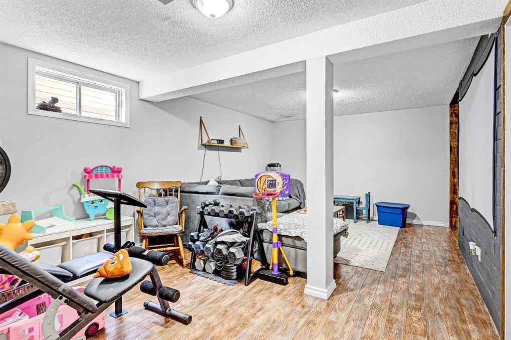 MLS® A2252803 - 9717 73 Avenue  in South Patterson Place Grande Prairie, Residential