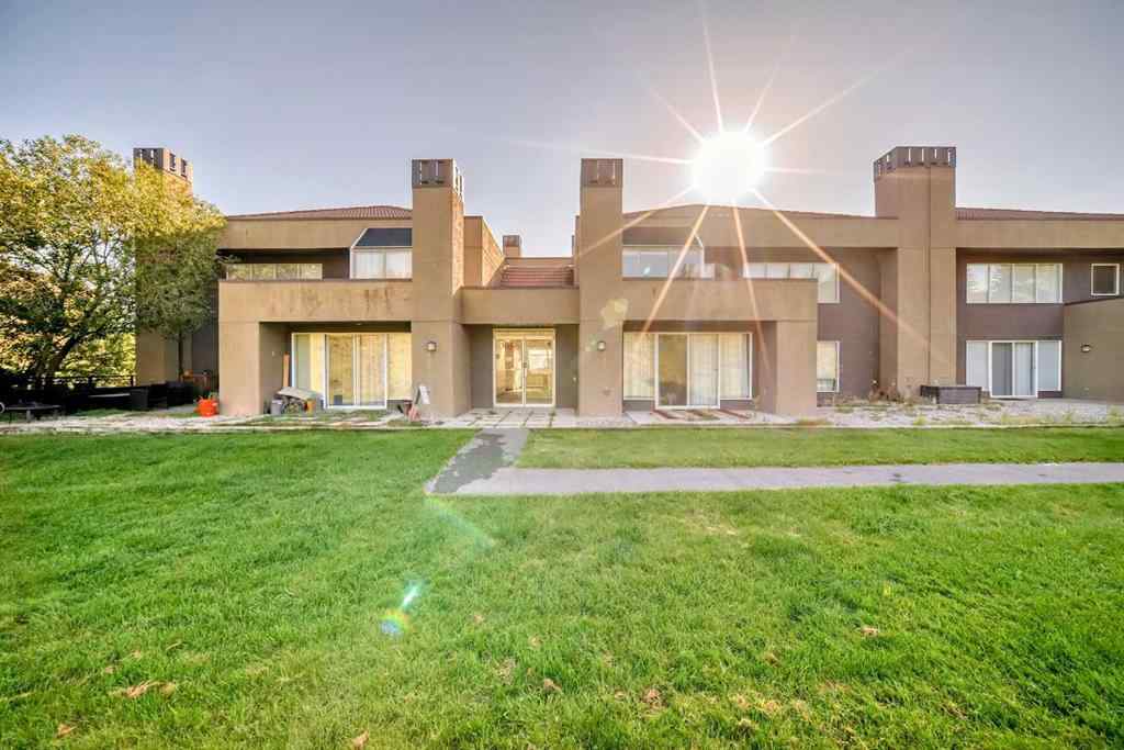 MLS® A2252807 - Unit #10 305 Village Mews SW in Patterson Calgary, Residential