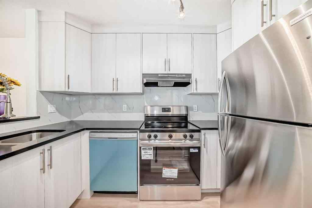 MLS® A2252807 - Unit #10 305 Village Mews SW in Patterson Calgary, Residential
