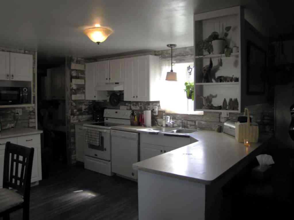 MLS® A2252808 - 6221 49 Street  in NONE Taber, Residential