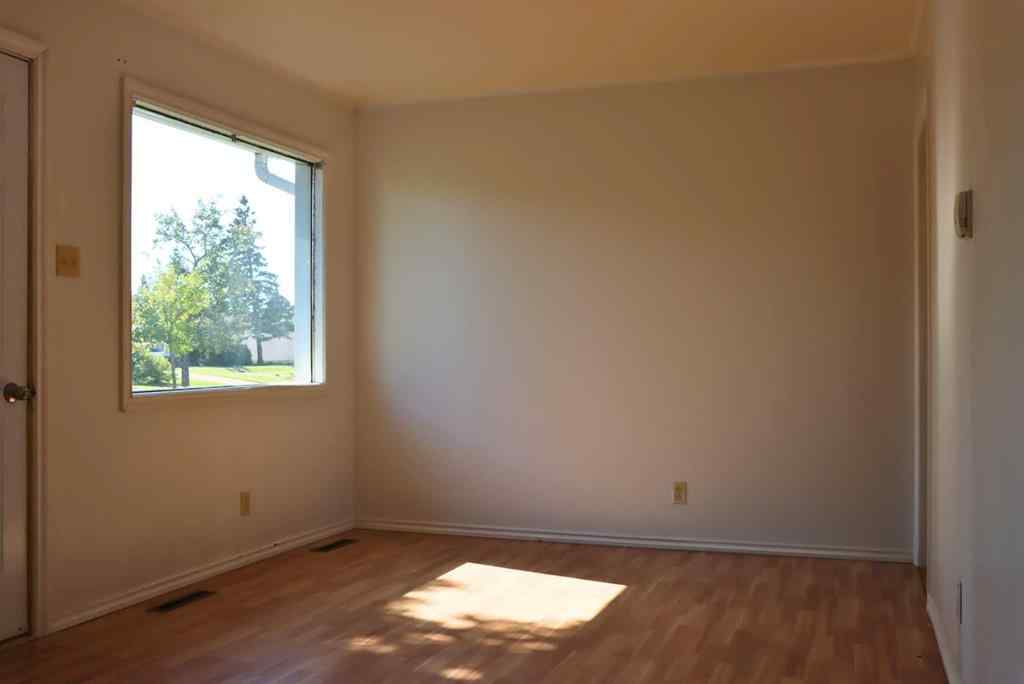 MLS® A2252846 - 4802 51 Street  in NONE Valleyview, Residential