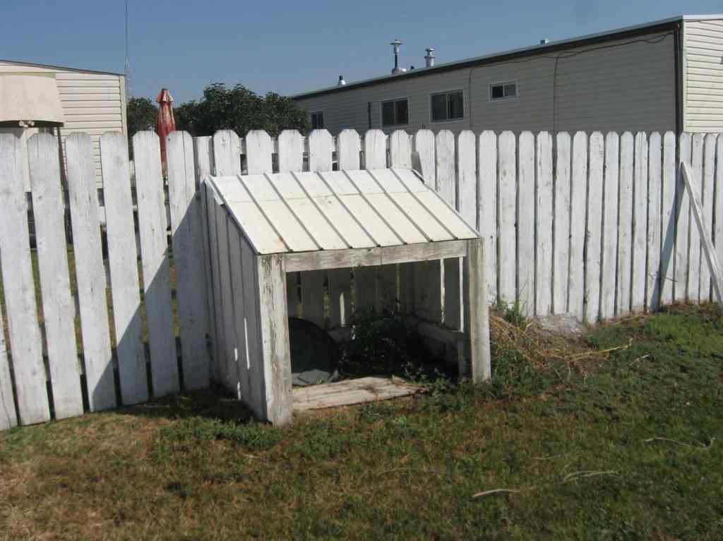MLS® A2252864 - Unit #11 5823 4 Street W in NONE Claresholm, Mobile