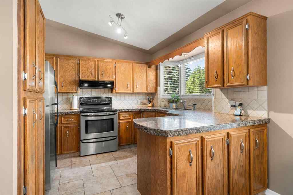 MLS® A2252866 - 7 Bernard Place NW in Beddington Heights Calgary, Residential