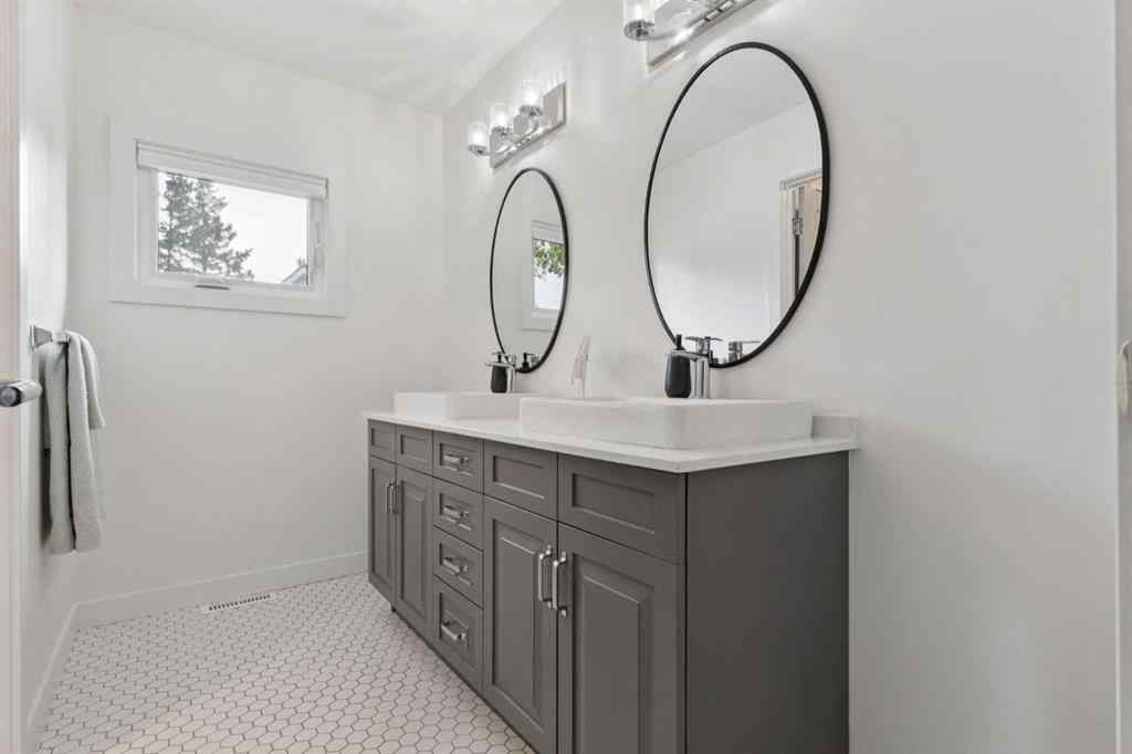 MLS® A2252867 - 12215 Lake Erie Way SE in Lake Bonavista Calgary, Residential