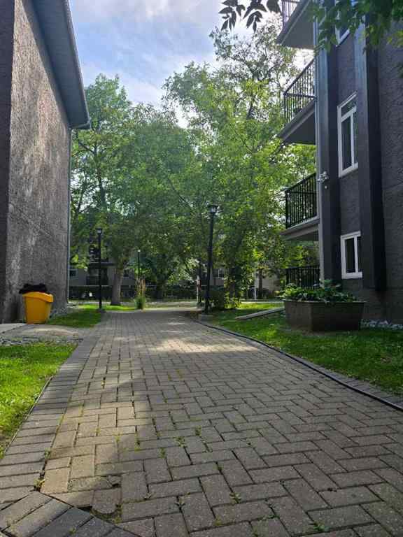 MLS® A2252871 - Unit #407 819 4A Street NE in Renfrew Calgary, Residential