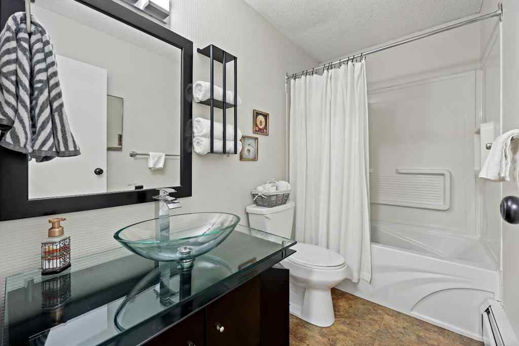 MLS® A2252871 - Unit #407 819 4A Street NE in Renfrew Calgary, Residential