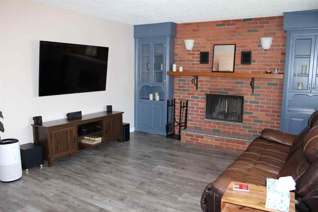 MLS® A2252882 - 5211 37 Street  in Southridge Lloydminster, Residential