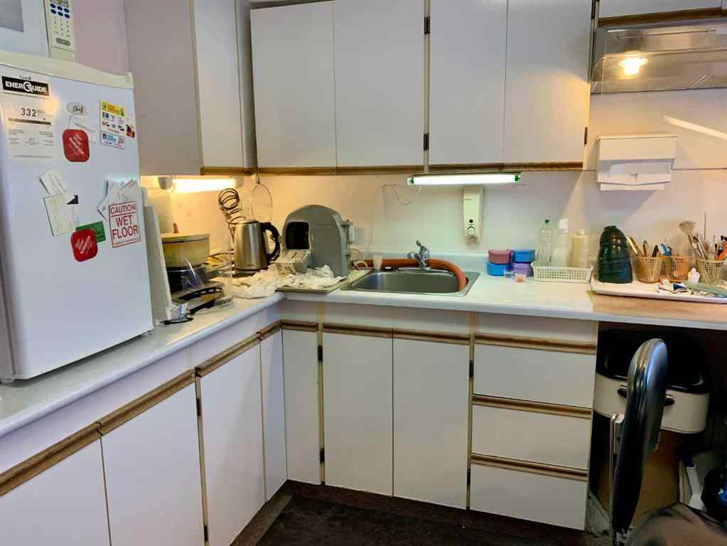 MLS® A2252886 - Unit #206 602 16 Avenue NW in Mount Pleasant Calgary, Commercial