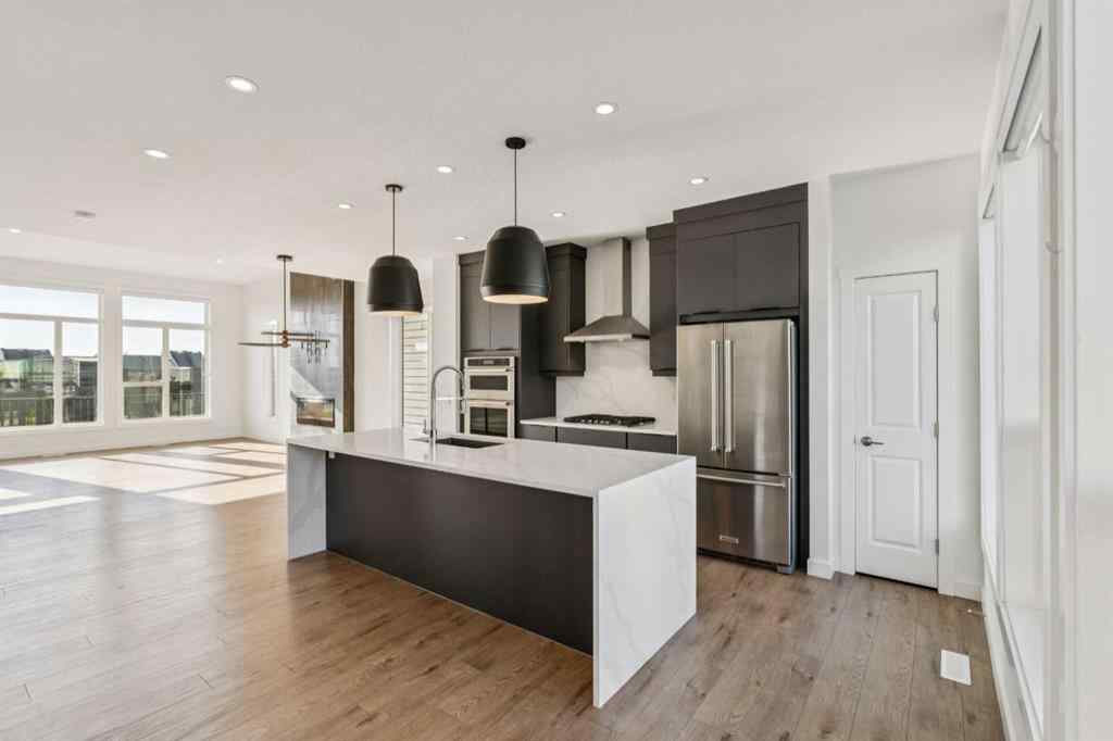 MLS® A2252893 - 228 Sovereign Common SW in Shaganappi Calgary, Residential