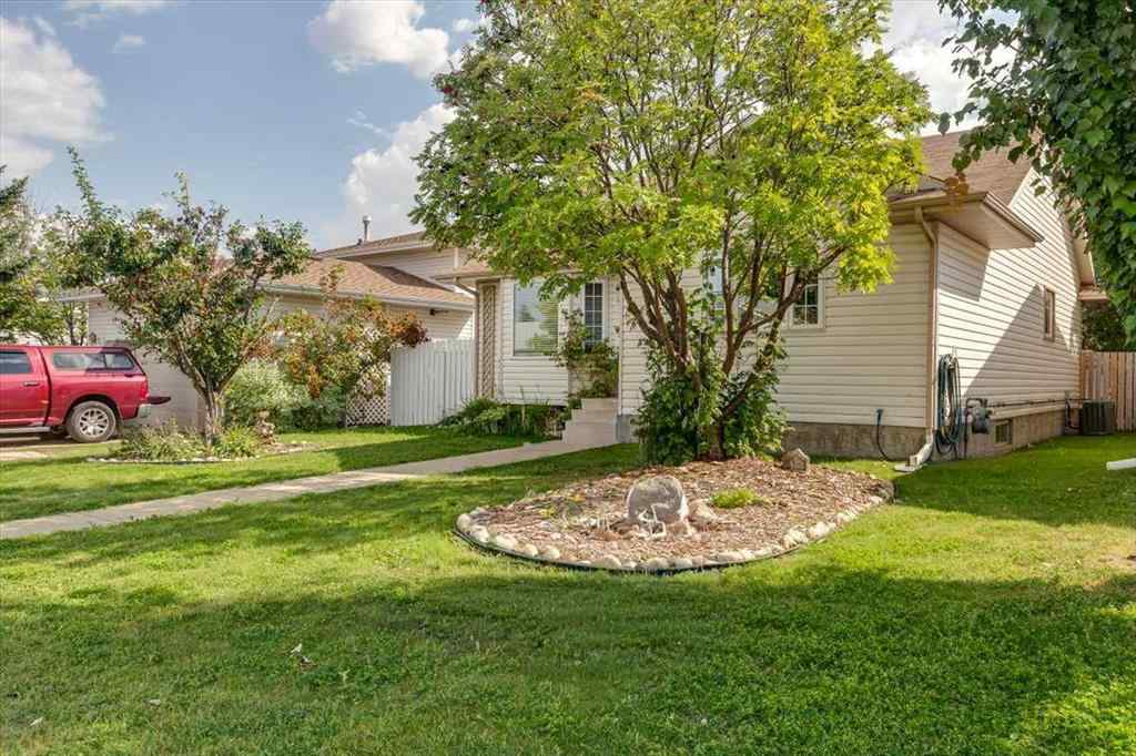 MLS® A2252895 - 67 Duston Street  in Deer Park Estates Red Deer, Residential