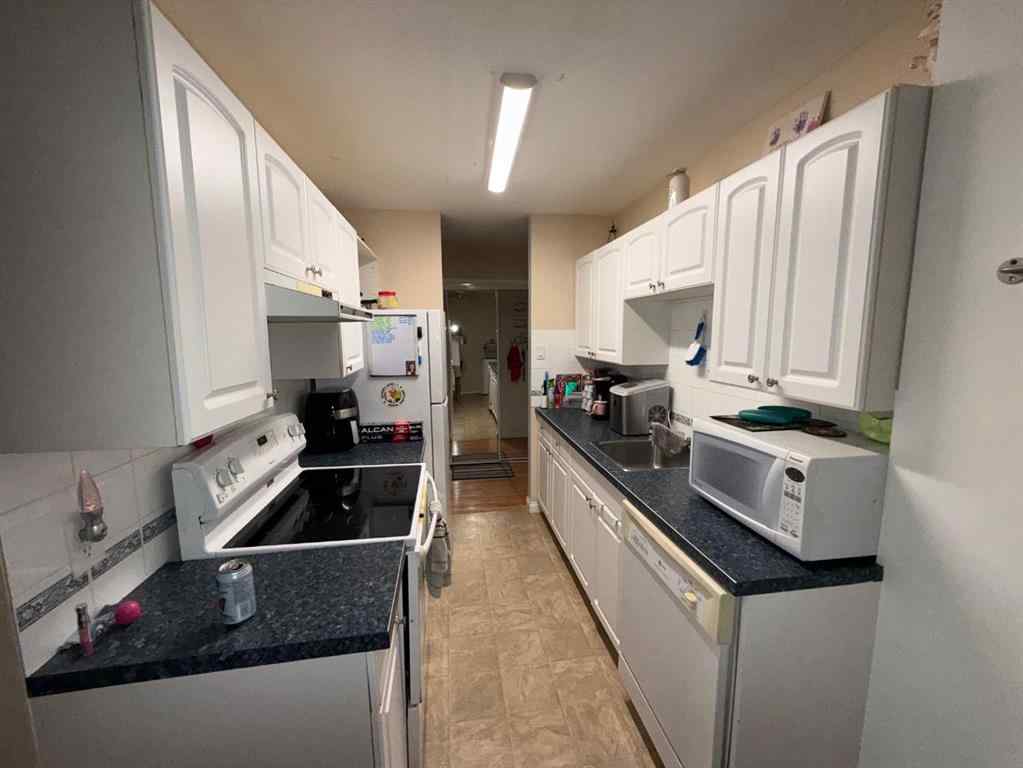 MLS® A2252904 - Unit ##210 855 Columbia Boulevard W in Varsity Village Lethbridge, Residential