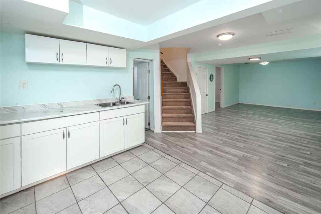 MLS® A2252905 - 832 Sierra Morena Place SW in Signal Hill Calgary, Residential