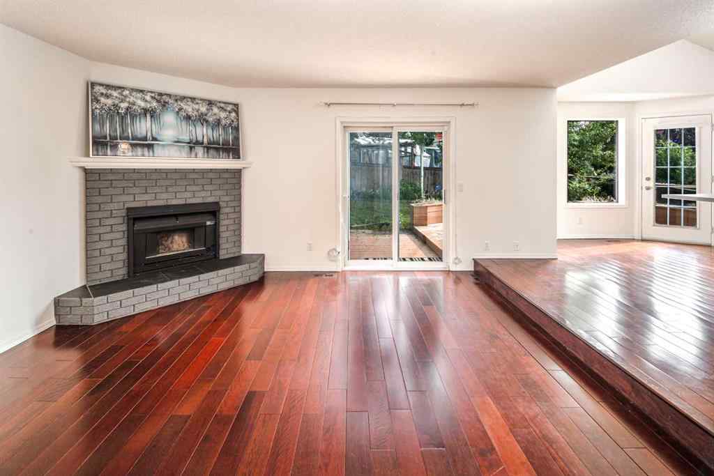 MLS® A2252905 - 832 Sierra Morena Place SW in Signal Hill Calgary, Residential