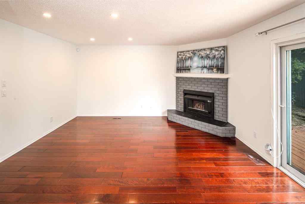 MLS® A2252905 - 832 Sierra Morena Place SW in Signal Hill Calgary, Residential