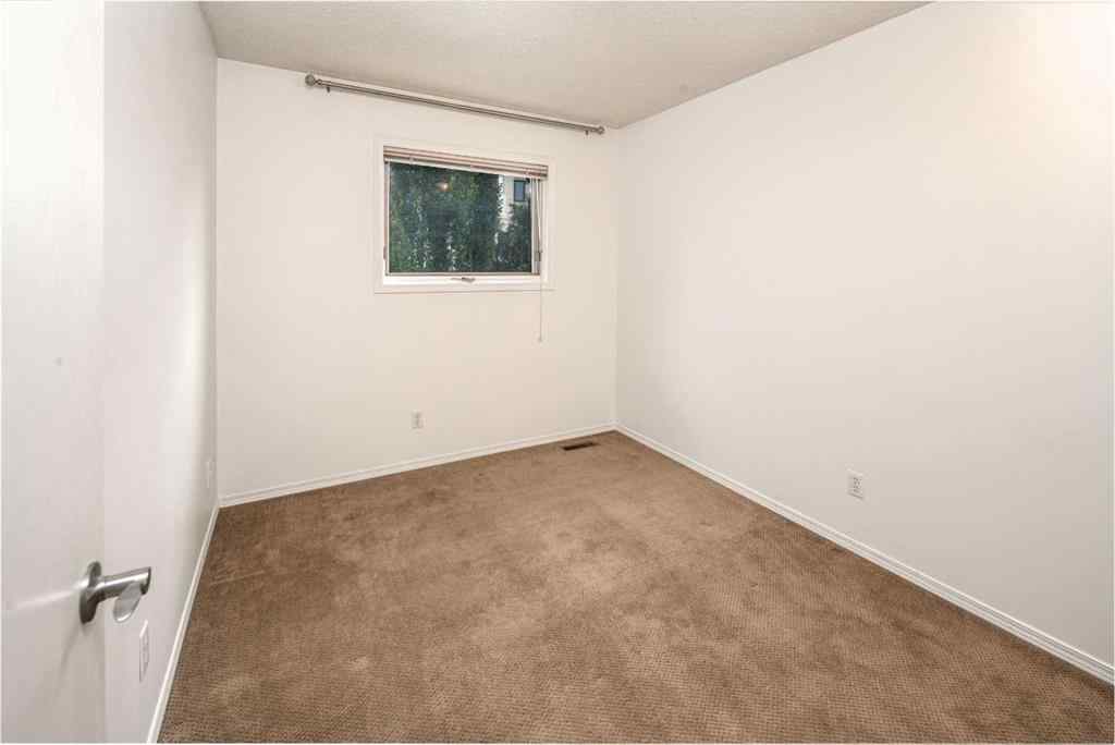 MLS® A2252905 - 832 Sierra Morena Place SW in Signal Hill Calgary, Residential