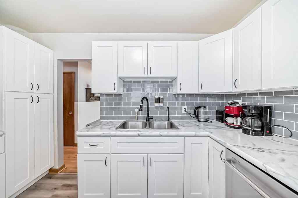 MLS® A2252907 - 1011 18A Street NE in Mayland Heights Calgary, Residential