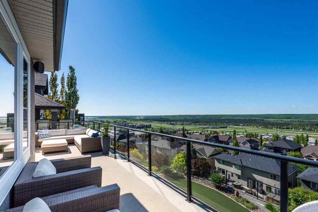 MLS® A2252909 - 220 Springbluff Heights SW in Springbank Hill Calgary, Residential