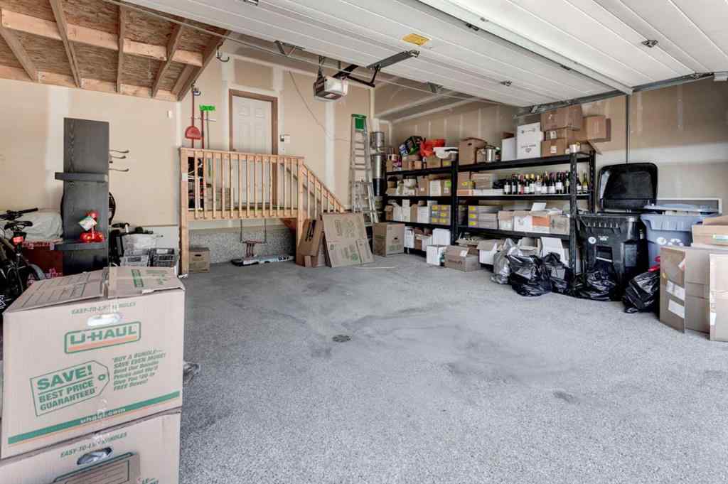 MLS® A2252909 - 220 Springbluff Heights SW in Springbank Hill Calgary, Residential