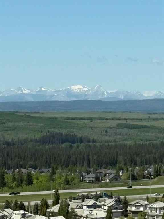 MLS® A2252909 - 220 Springbluff Heights SW in Springbank Hill Calgary, Residential