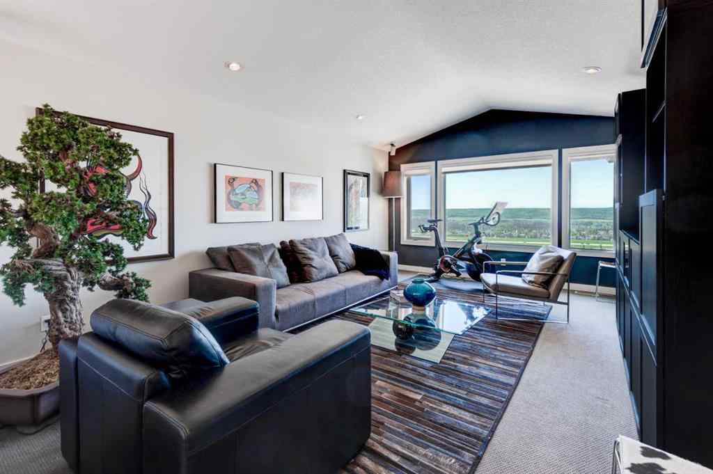 MLS® A2252909 - 220 Springbluff Heights SW in Springbank Hill Calgary, Residential