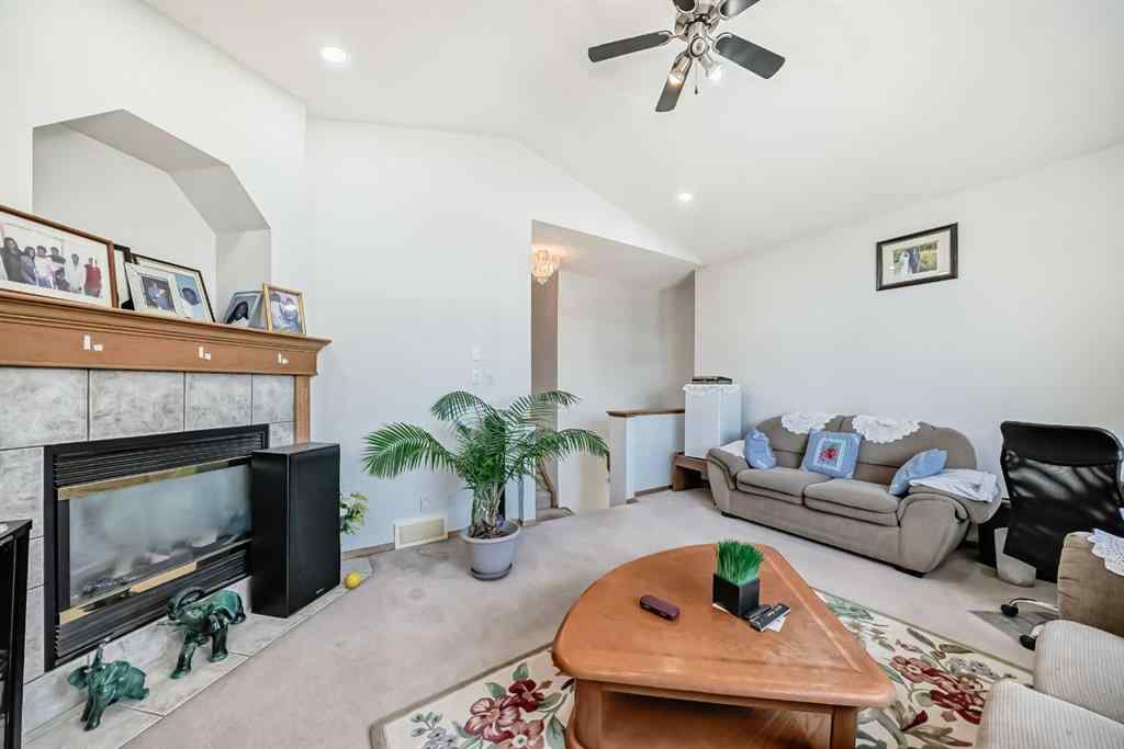 MLS® A2252911 - 407 Citadel Meadow Bay NW in Citadel Calgary, Residential