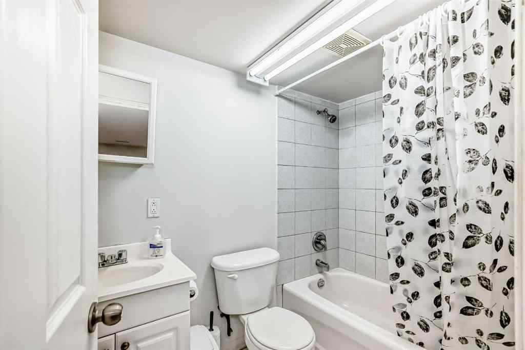 MLS® A2252911 - 407 Citadel Meadow Bay NW in Citadel Calgary, Residential