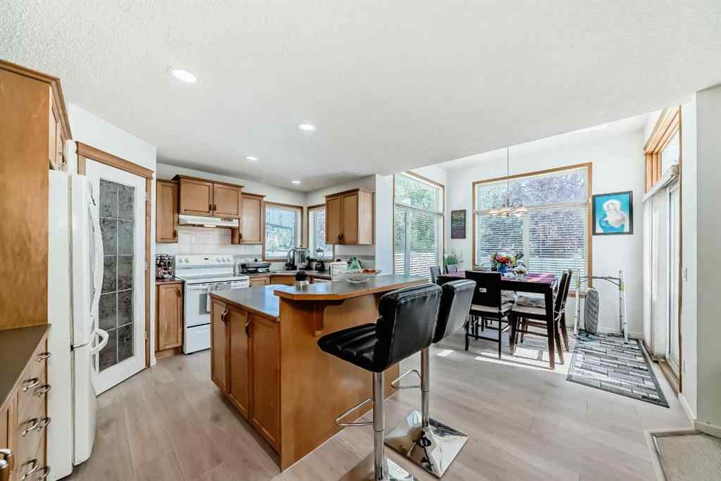 MLS® A2252911 - 407 Citadel Meadow Bay NW in Citadel Calgary, Residential