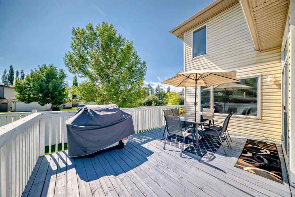 MLS® A2252911 - 407 Citadel Meadow Bay NW in Citadel Calgary, Residential