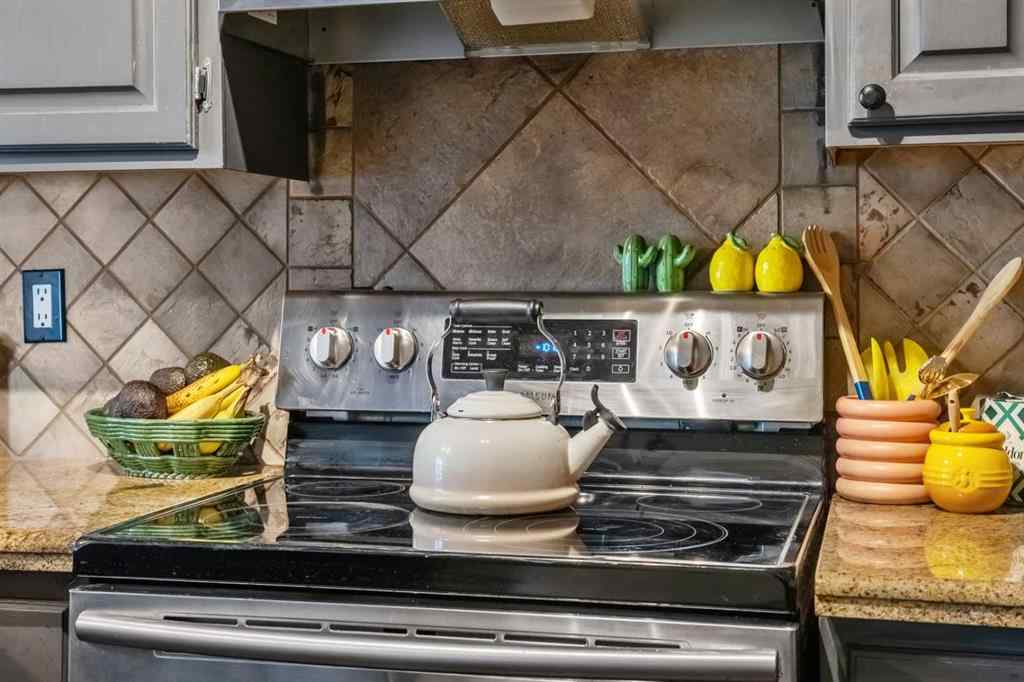 MLS® A2252914 - Unit #405 1334 13 Avenue SW in Beltline Calgary, Residential