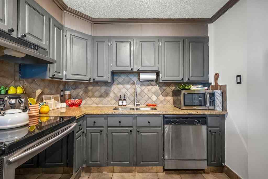 MLS® A2252914 - Unit #405 1334 13 Avenue SW in Beltline Calgary, Residential