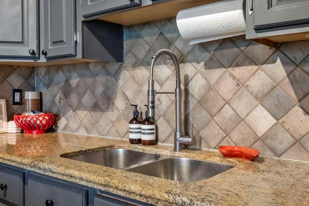 MLS® A2252914 - Unit #405 1334 13 Avenue SW in Beltline Calgary, Residential