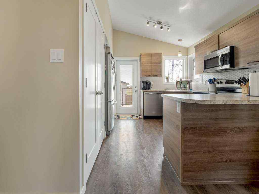 MLS® A2252915 - 1006 Alice Birch Point N in Legacy Ridge / Hardieville Lethbridge, Residential