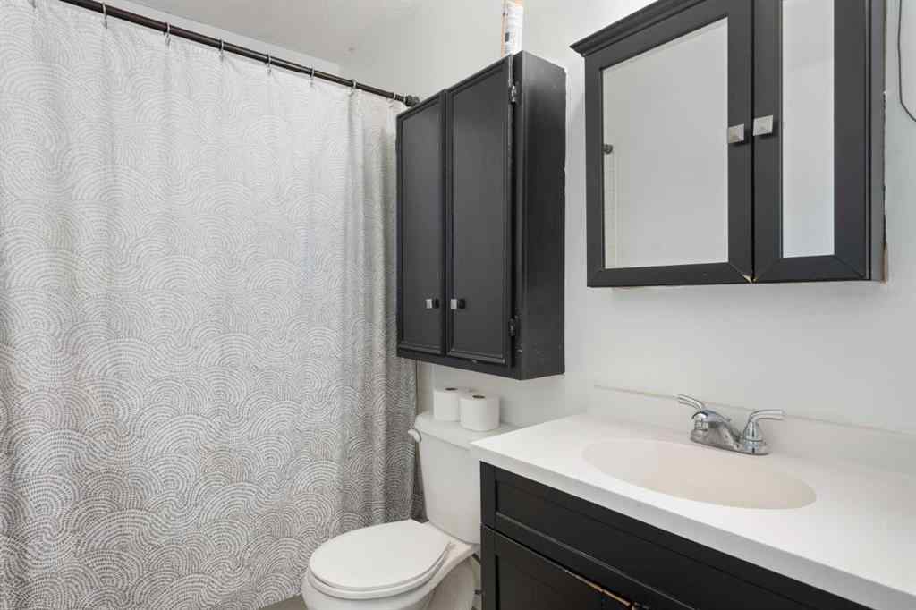 MLS® A2252916 - 3212 Dover Crescent SE in Dover Calgary, Residential