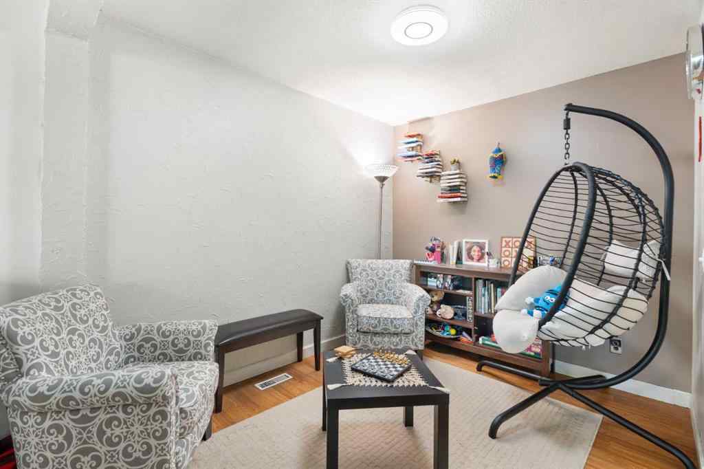 MLS® A2252916 - 3212 Dover Crescent SE in Dover Calgary, Residential
