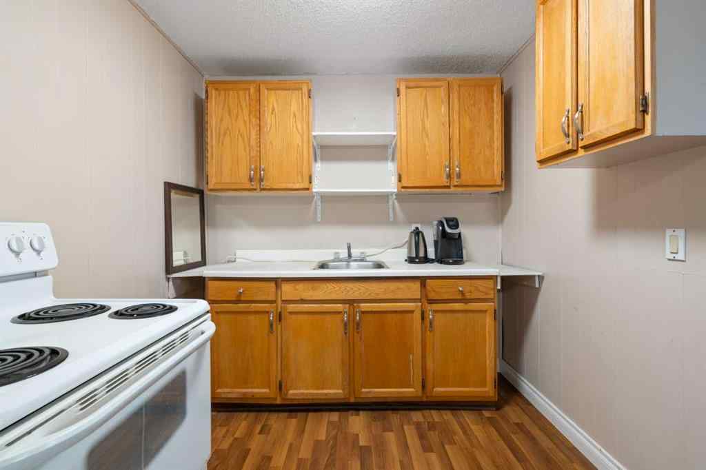 MLS® A2252916 - 3212 Dover Crescent SE in Dover Calgary, Residential