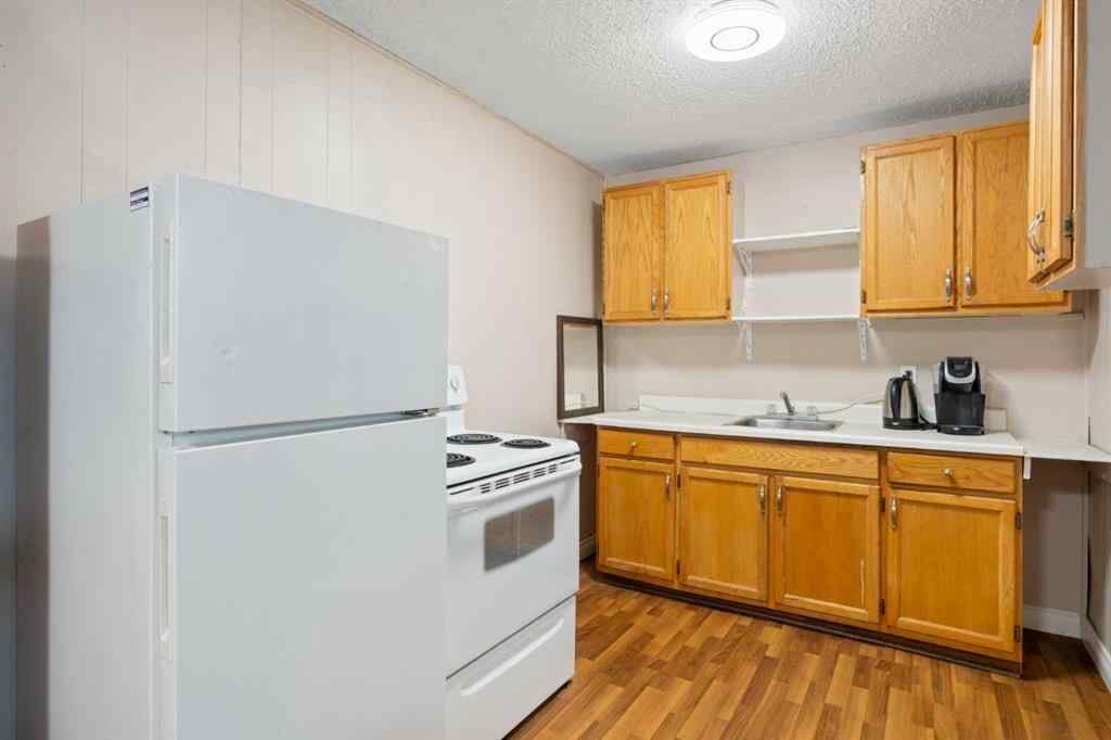MLS® A2252916 - 3212 Dover Crescent SE in Dover Calgary, Residential