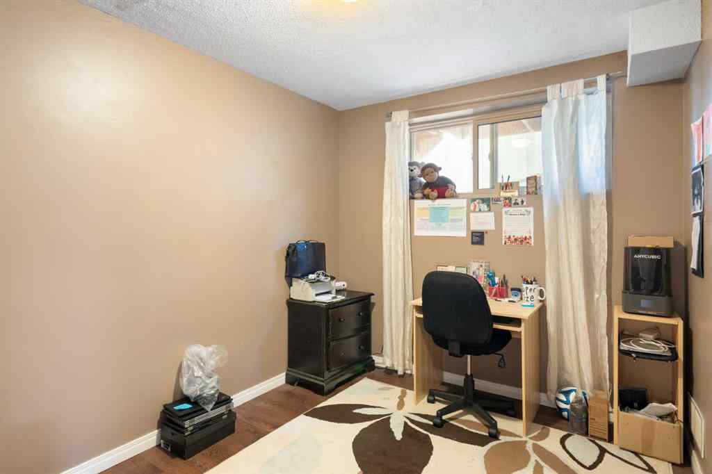 MLS® A2252916 - 3212 Dover Crescent SE in Dover Calgary, Residential