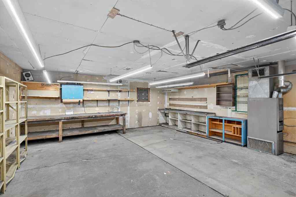 MLS® A2252917 - 5923 Centre Street NW in Thorncliffe Calgary, Residential