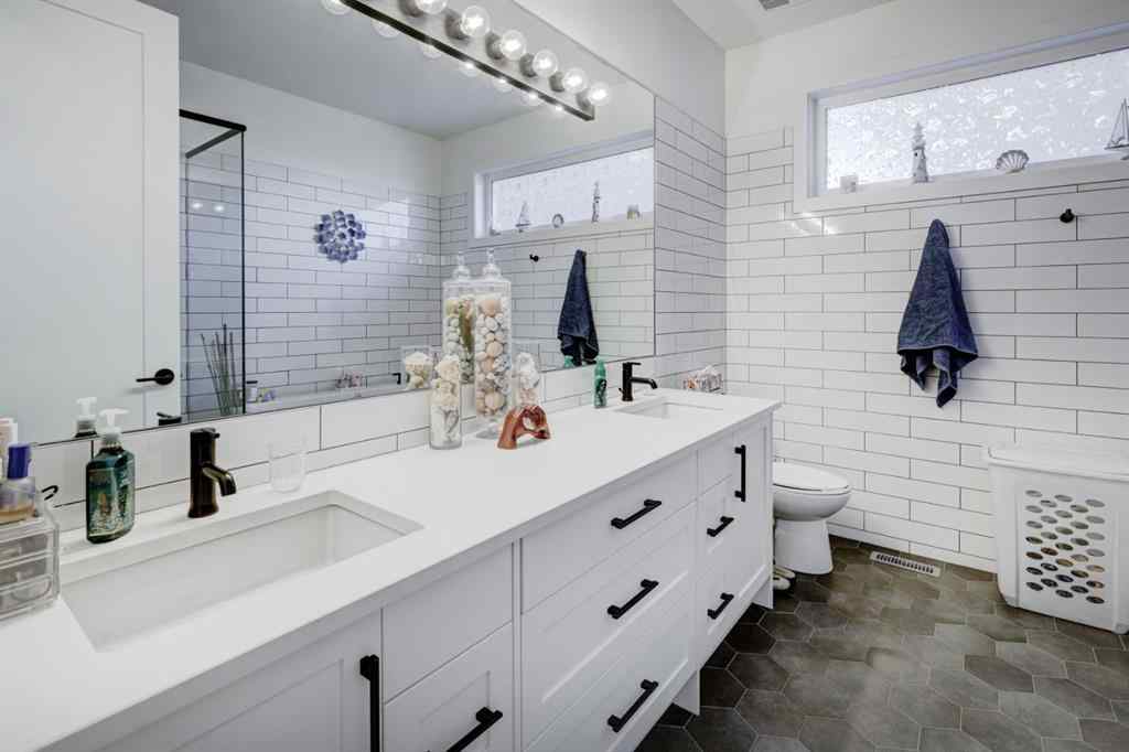 MLS® A2252923 - 198 Bayview Circle SW in Bayview Airdrie, Residential
