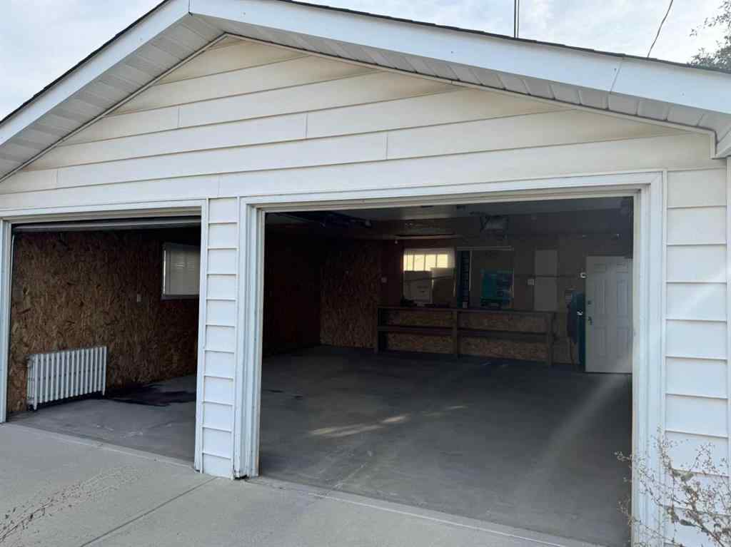 MLS® A2252924 - 2211 43 Street SE in Forest Lawn Calgary, Residential