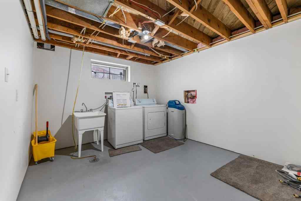 MLS® A2252924 - 2211 43 Street SE in Forest Lawn Calgary, Residential