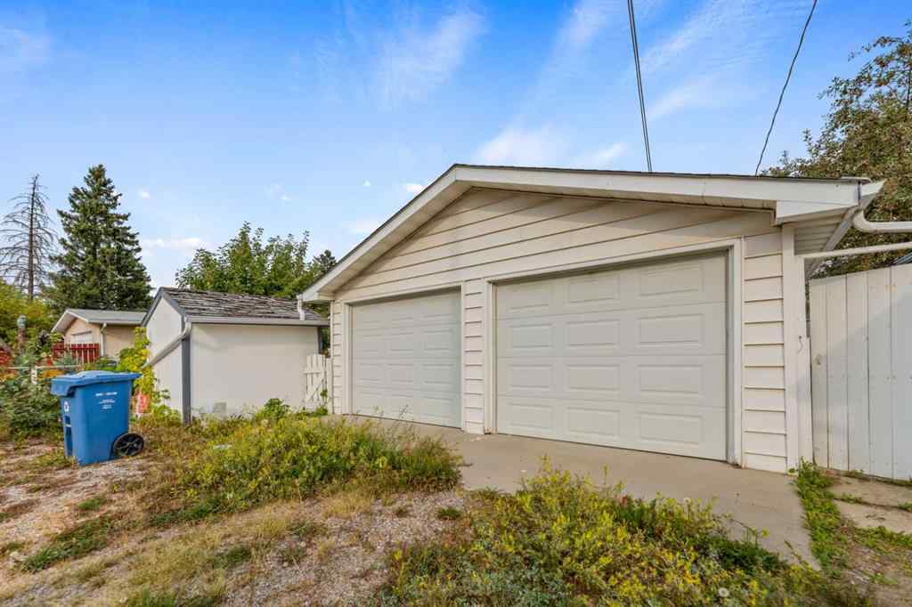 MLS® A2252924 - 2211 43 Street SE in Forest Lawn Calgary, Residential