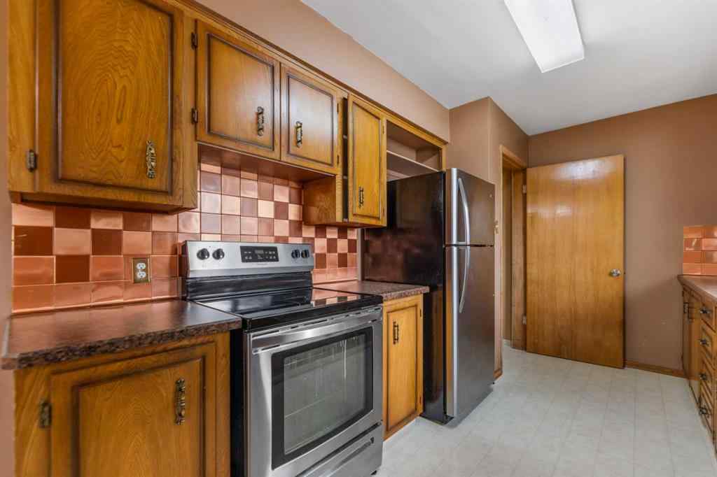 MLS® A2252924 - 2211 43 Street SE in Forest Lawn Calgary, Residential