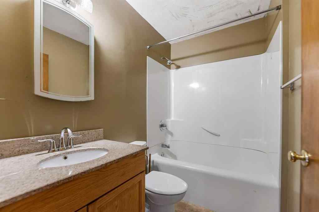 MLS® A2252924 - 2211 43 Street SE in Forest Lawn Calgary, Residential