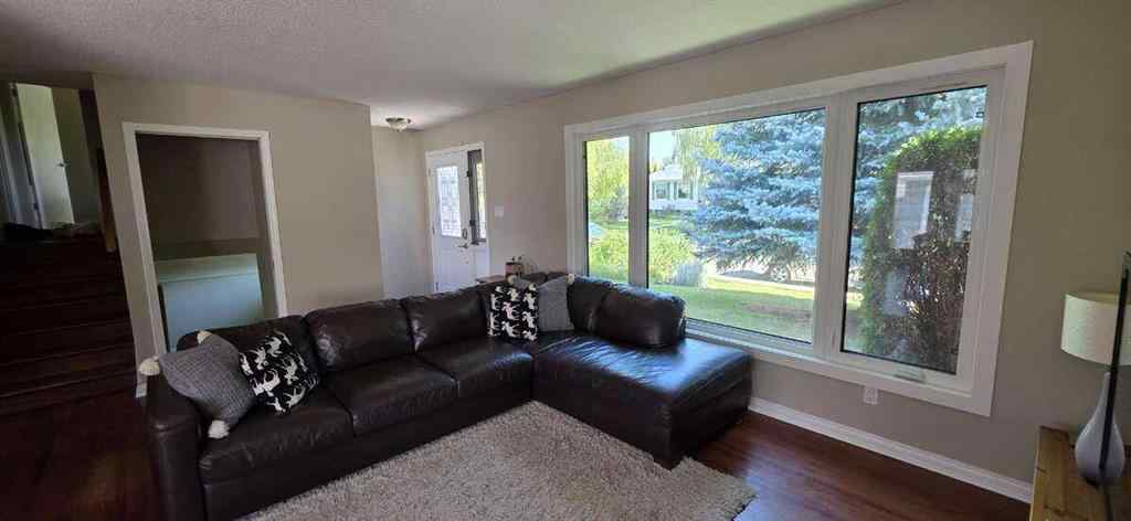 MLS® A2252926 - 640 Willowburn Crescent SE in Willow Park Calgary, Residential