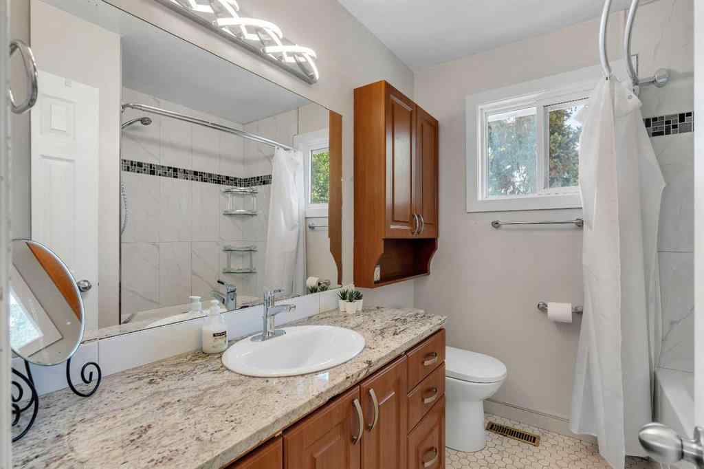 MLS® A2252927 - 3285 Cedarille Drive SW in Cedarbrae Calgary, Residential